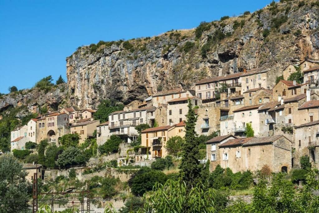 T 2 Dans Village Vacances 3 *** A Saint Geniez 2 Piscines Chauffee Pierrefiche  Exteriör bild